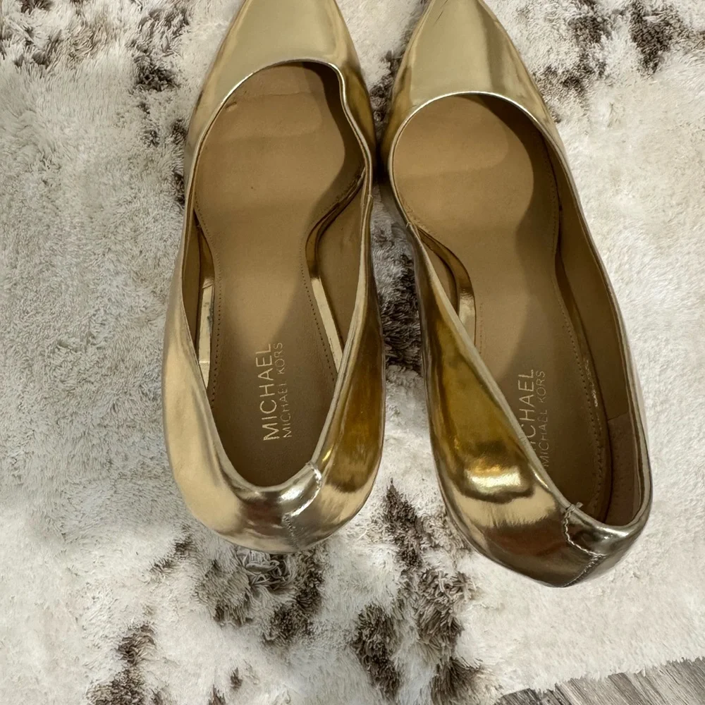 Michael Kors Gold Metallic Stiletto Heels pre loved  in great condition - Picture 4 of 7